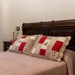 La De Maruchi Inn *