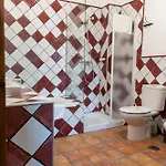 La De Maruchi Inn