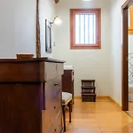 La De Maruchi Inn