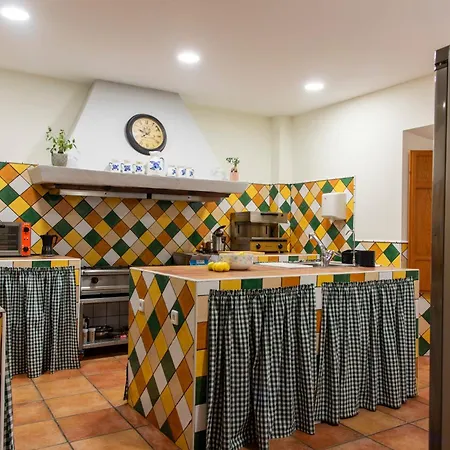 La De Maruchi Πανδοχείο