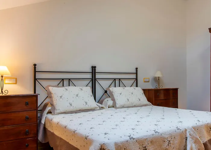 La De Maruchi Πανδοχείο *