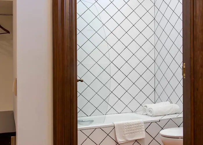 La De Maruchi Πανδοχείο